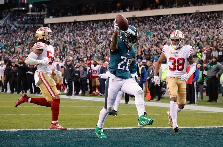 NFL: Eagles aplastan a 49ers y van al Super Bowl