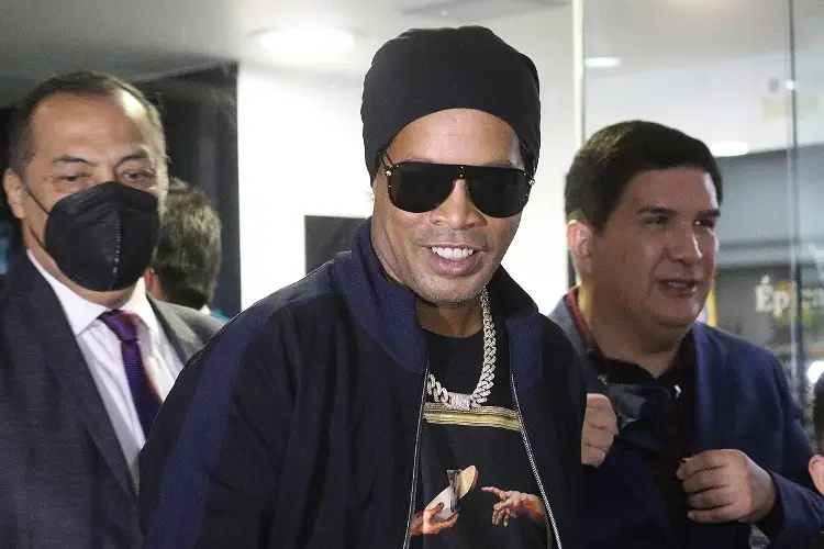 Reiteran orden de captura a una empresaria relacionada con Ronaldinho