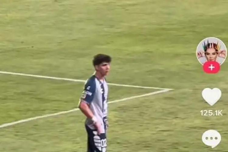 Kunno le echa el ojo a jugador del Pachuca (FOTO)