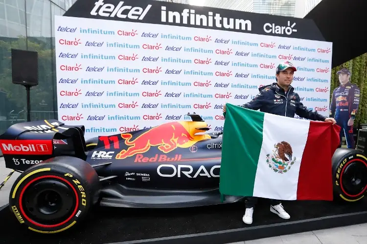 Así es el nuevo monoplaza RB19 de 'Checo' Pérez (FOTOS)