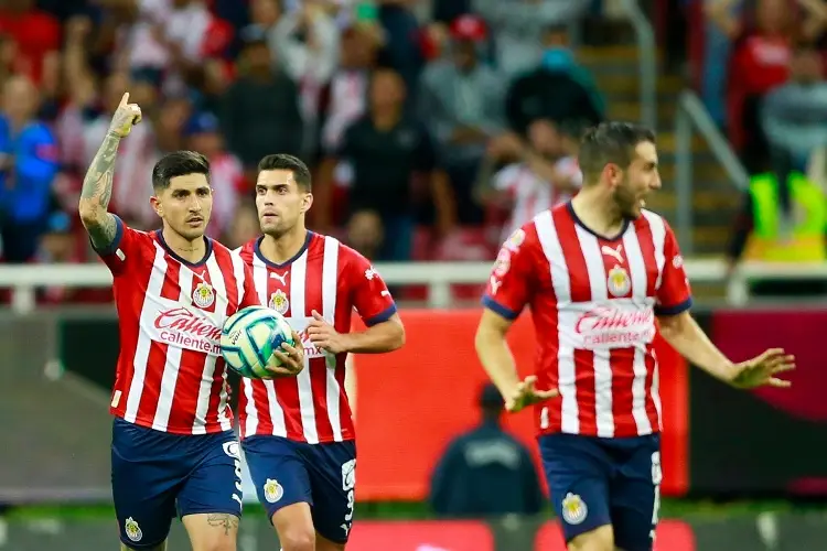 ¡Por fin las Chivas ganan en casa!