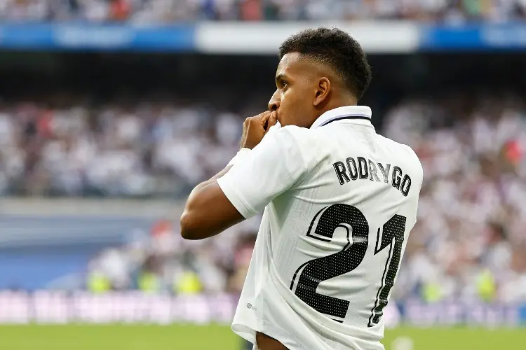 Rodrygo sorprende con su recuperación y va al Clásico