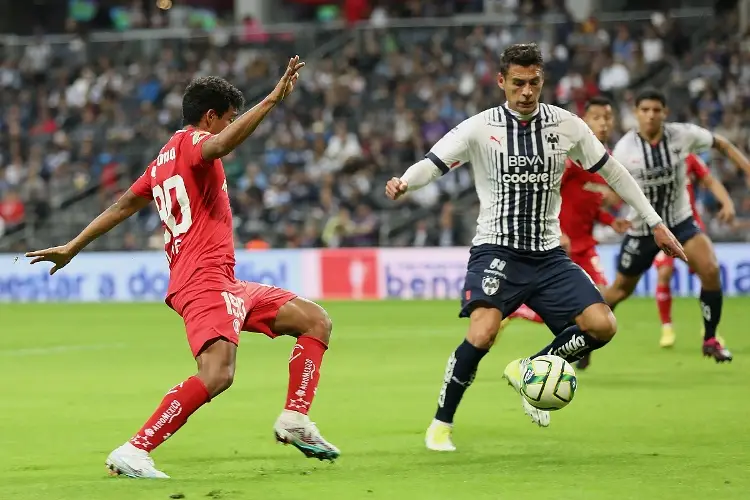 Héctor Moreno no se presentará con la Selección