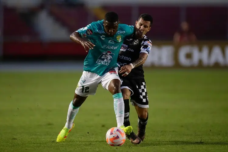 León saca ventaja de Panamá en la Concachampions 