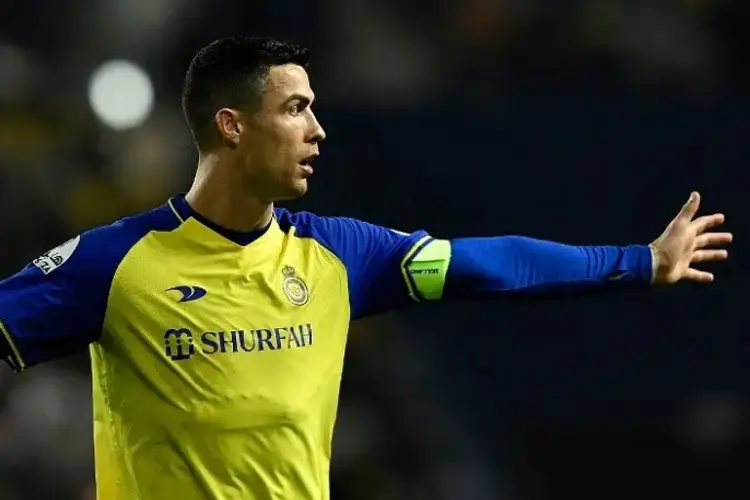 Cristiano Ronaldo pierde la cabeza tras derrota de su club (VIDEO)