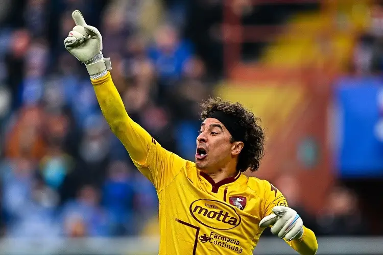 Ochoa se luce y Salernitana le saca el empate al AC Milan 