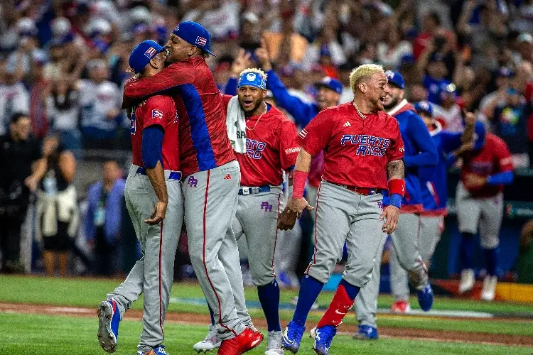 Puerto Rico liquida a Dominicana y va por México en el Clásico Mundial