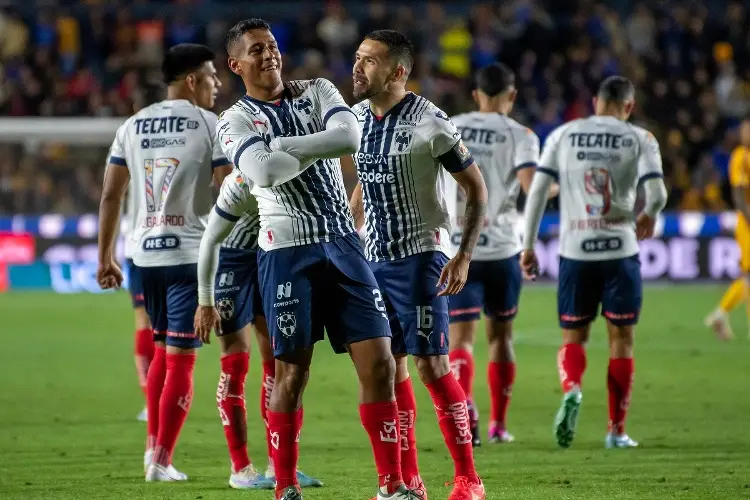 Rayados manda en la Liga MX tras doce jornadas 