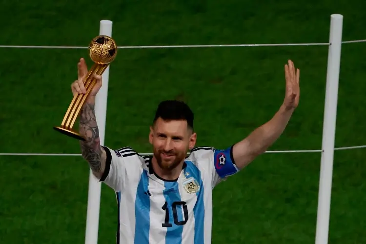 Messi llega a Argentina para jugar amistosos