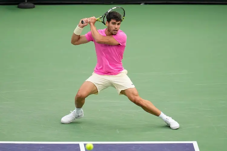 Carlos Alcaraz sella el pase a octavos del Miami Open