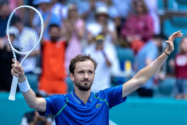 Daniil Medvedev avanza a semifinal del Masters de Miami