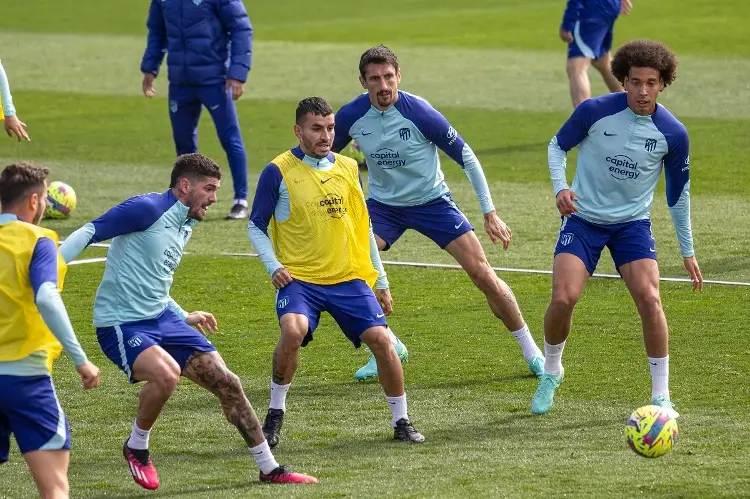 Atlético recupera jugadores y va por el Betis