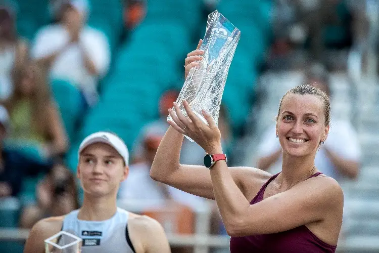 Petra Kvitova levanta al cielo de Miami el trigésimo título de su carrera