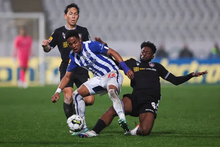 Porto se acerca al liderato en la previa del Clásico de Portugal