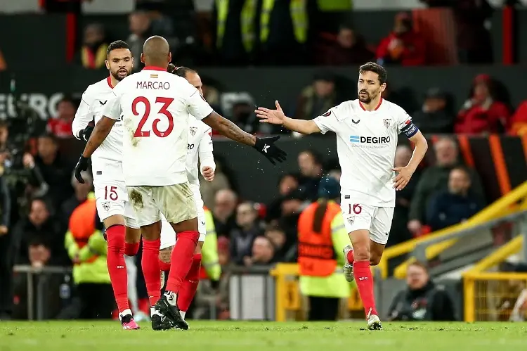 Sevilla despierta y le saca el juego al Manchester United