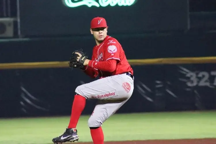 El Águila le pega a Piratas en el primero de la serie