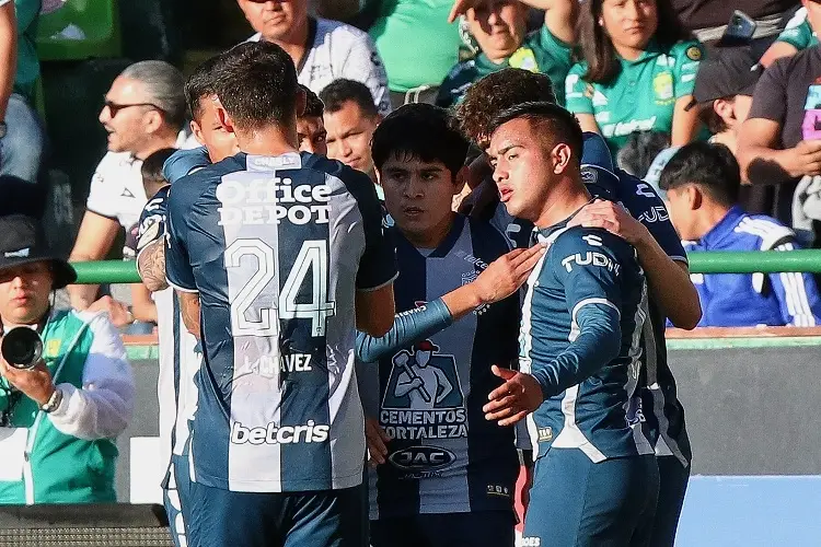 Pachuca acaba con la agónia de Querétaro