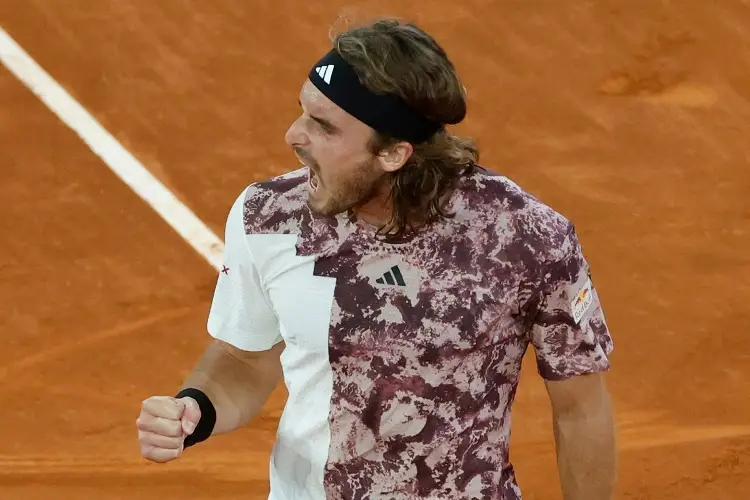 Tsitsipas jugará los octavos de final en Madrid Tsitsipas jugará los octavos de final en Madrid