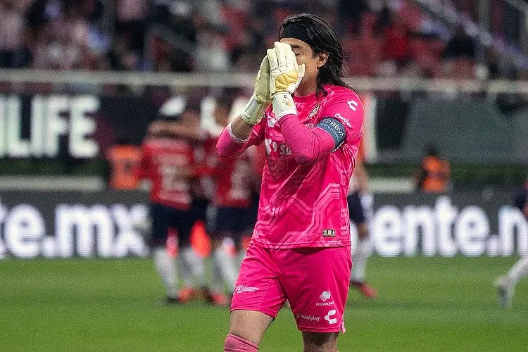 'No fuiste al Mundial', le cantan a Acevedo en Pachuca (VIDEO)