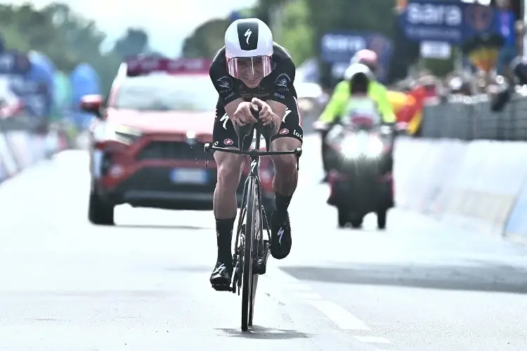 Covid ataca a Evenepoel en el Giro de Italia