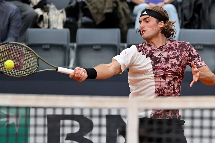 Tsitsipas gana y clasifica a Octavos de Final en Roma