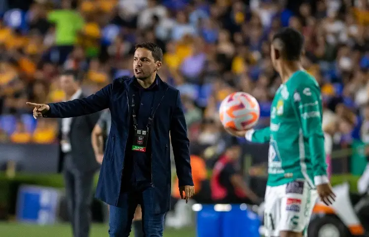 Larcamon revienta a los que dicen que León fracasó