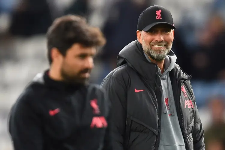 Castigan a Klopp por sus críticas a los árbitros