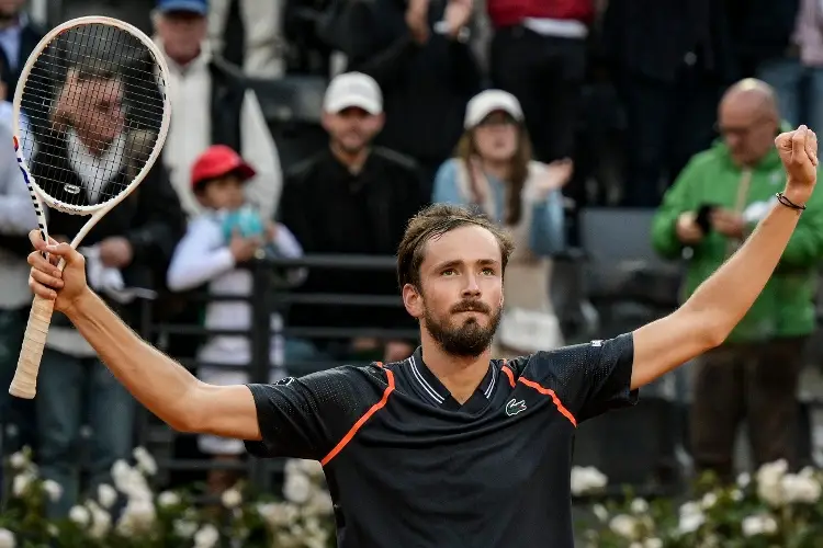 Medvedev se corona campeón en el Masters de Roma