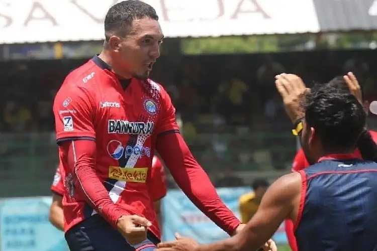 Mexicano anota gol y se corona campeón en Guatemala 