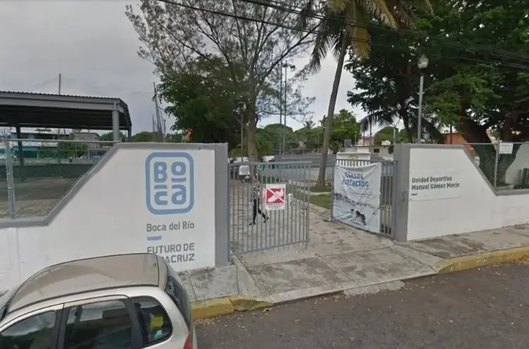 Muere joven tras caerle una portería encima en Boca del Río