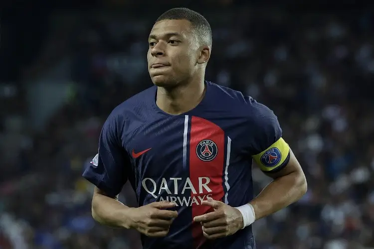 Mbappe gana título de goleo en Francia