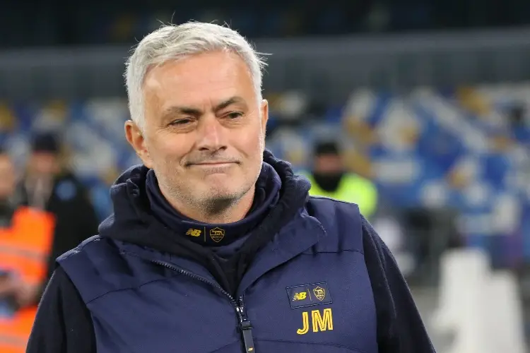 Mourinho se queda en la Roma