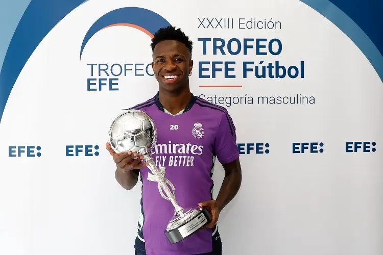 Vinícius gana el trofeo al Mejor jugador Iberoamericano