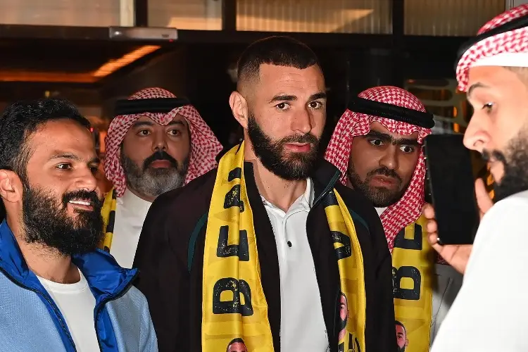 Benzema ya está en Arabia Saudita