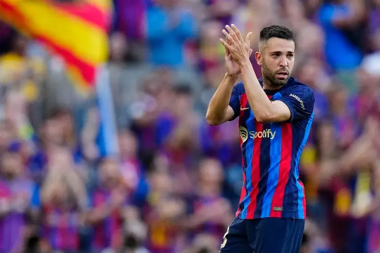 Jordi Alba quería retirarse en el Barcelona junto a Messi