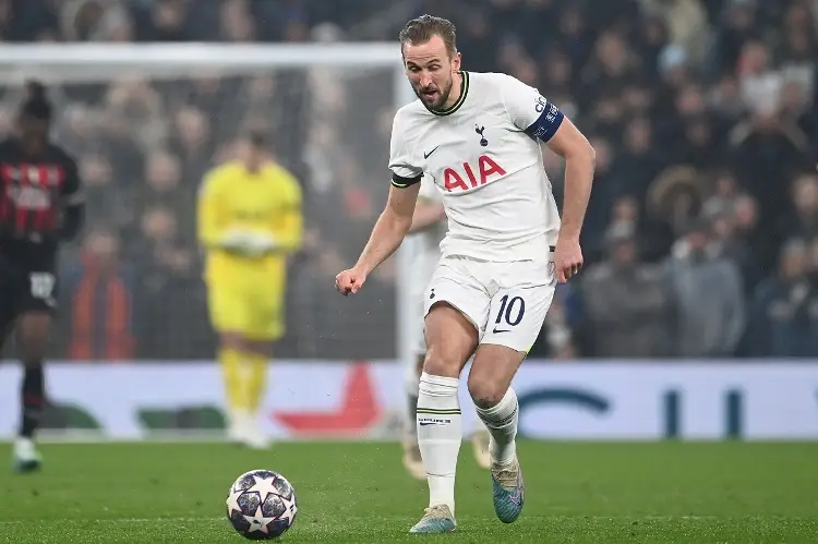 ¿No se va al Real Madrid? Harry Kane presenta el jersey de Tottenham 