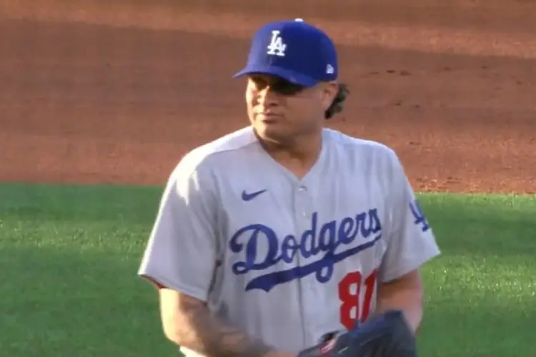 MLB: Mexicano Víctor González guía triunfo de los Dodgers (VIDEO)