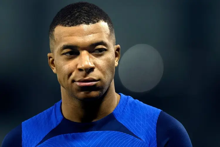 Mbappé se une al dolor por la muerte de un joven a manos de la policía en Francia