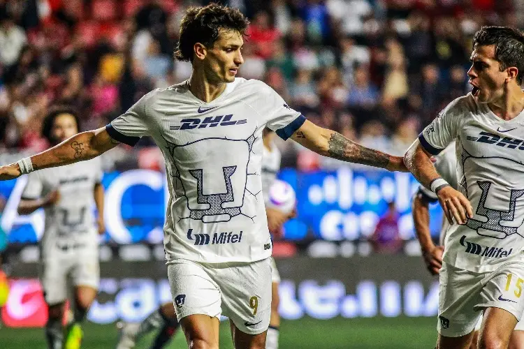 Pumas sobre la hora vence a los Xolos