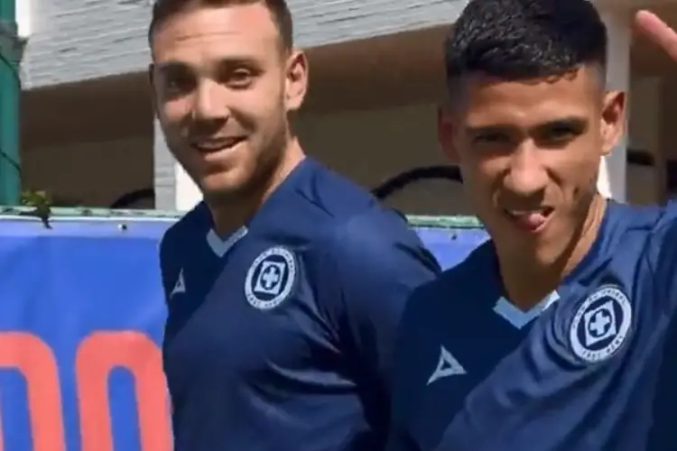 Antuna entrena de nuevo con Cruz Azul (VIDEO)