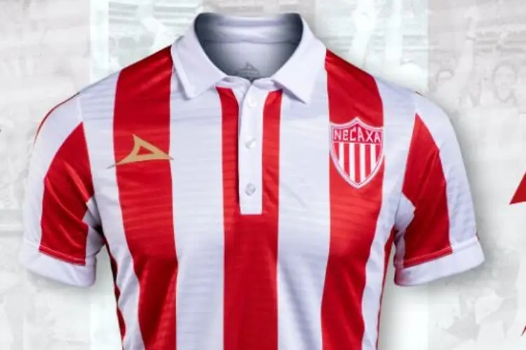 Necaxa presenta jersey del centenario 