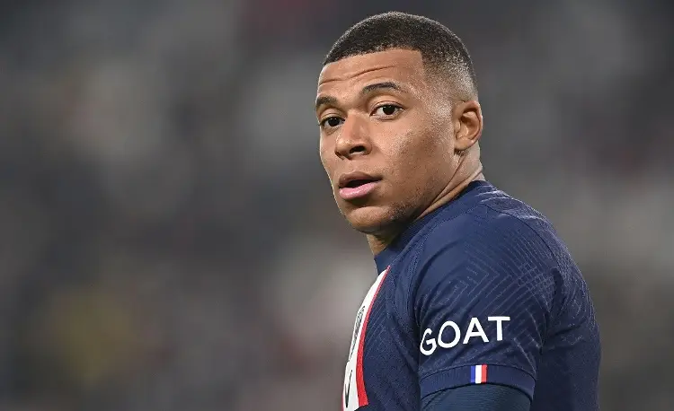 Mbappé se burla de una publicación que lo relaciona con el Al Hilal