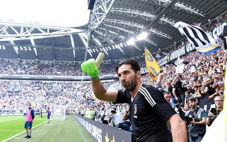 La Juve, el Parma y el PSG despiden a Buffon 