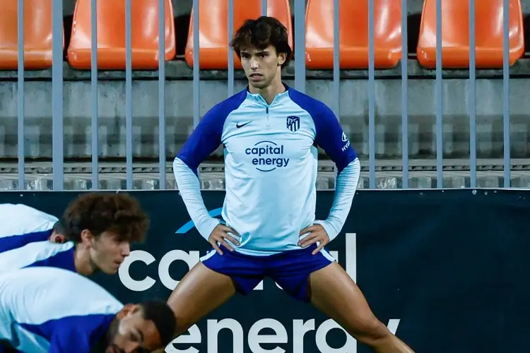 Afición del Atleti insulta y desprecia a Joao Félix (VIDEO)