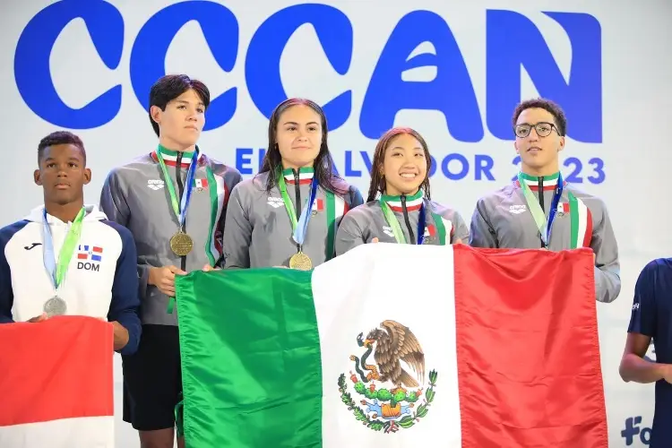 México brilla en el inicio del Campeonato Centroamericano de Natación 