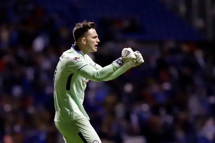 Jurado a la banca en el debut del nuevo DT de Cruz Azul