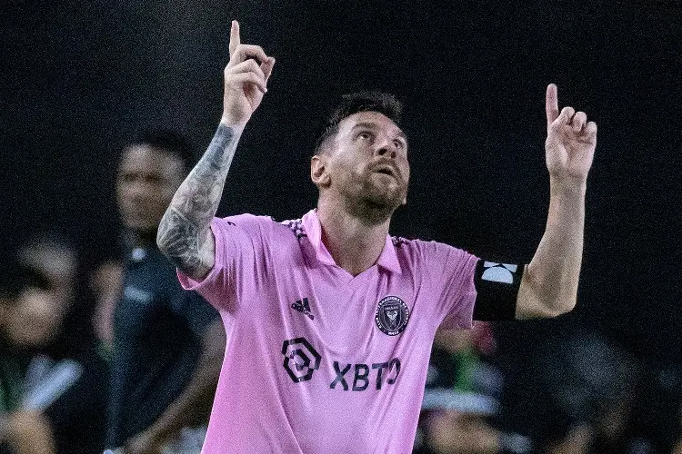 Messi y el Inter avanzan a otra final en un cardíaco juego