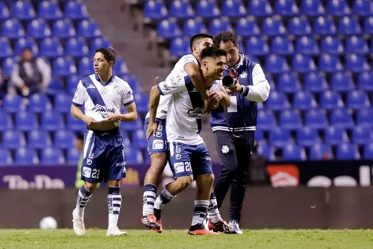 Puebla despierta y gana por primera vez en el torneo 