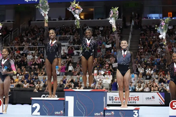 Simone Biles conquista octavo título nacional y bate récord de 90 años