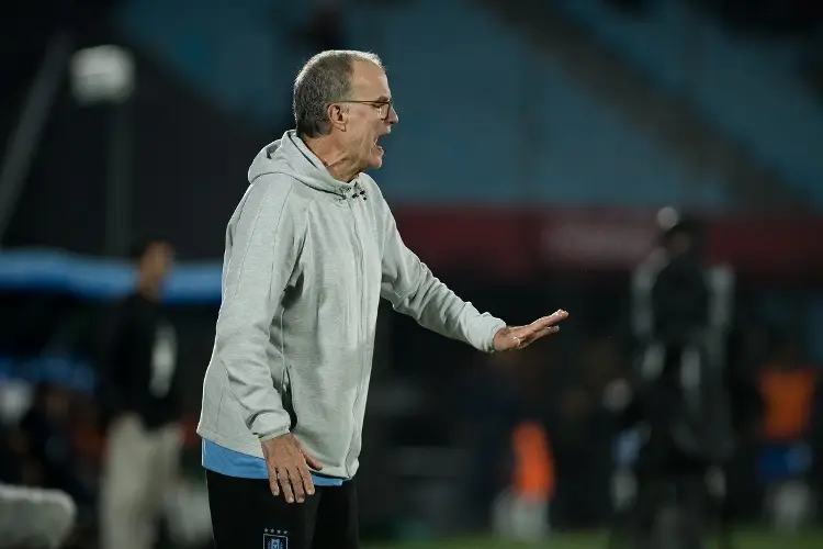 Uruguay y Bielsa se alistan para comienzo de eliminatorias